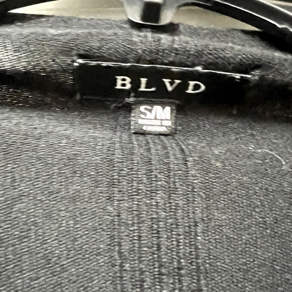 Nordstrom Rack- Black Sweater with slits on both sides. The size is S/M - Picture 3 of 3